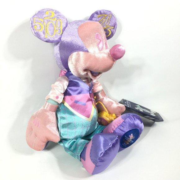 Disney Mickey Mouse The Main Attraction Plush It's A Small World Series 4/12 - Picture 7 of 12